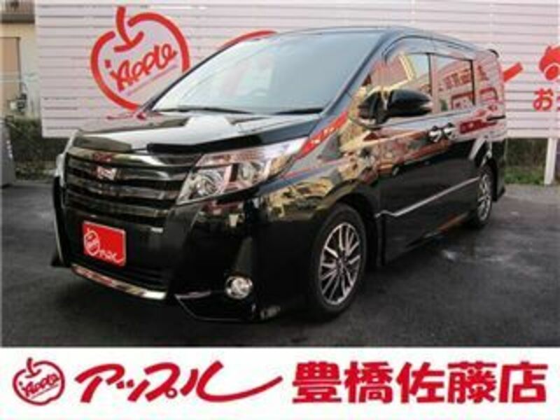 TOYOTA　NOAH