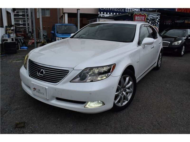 LEXUS LS