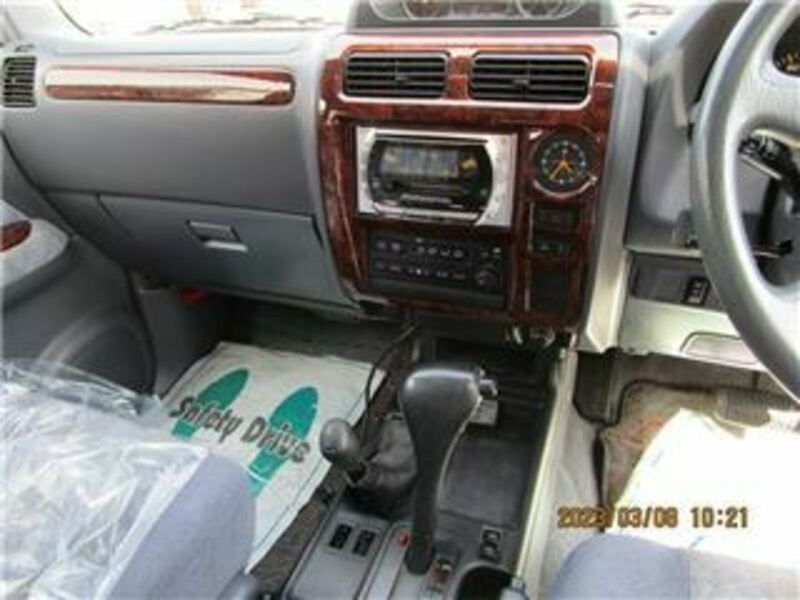 LAND CRUISER PRADO-6