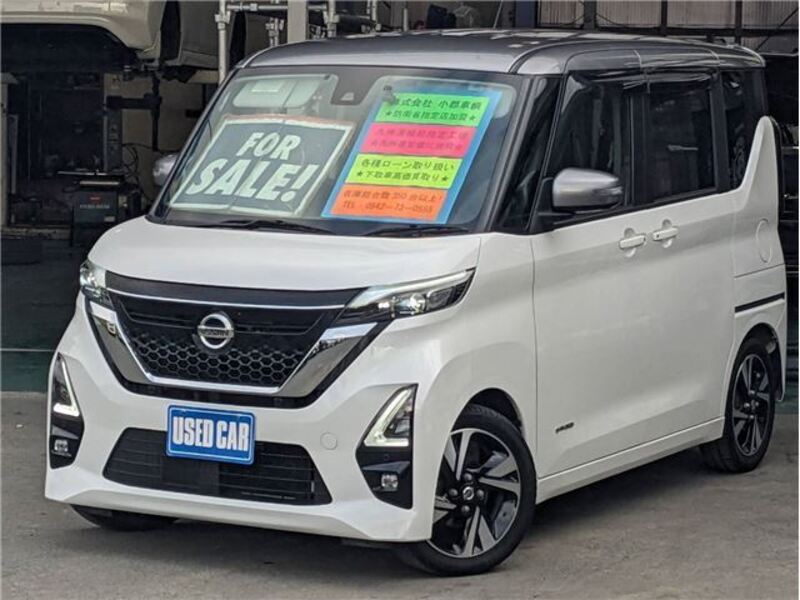 NISSAN ROOX