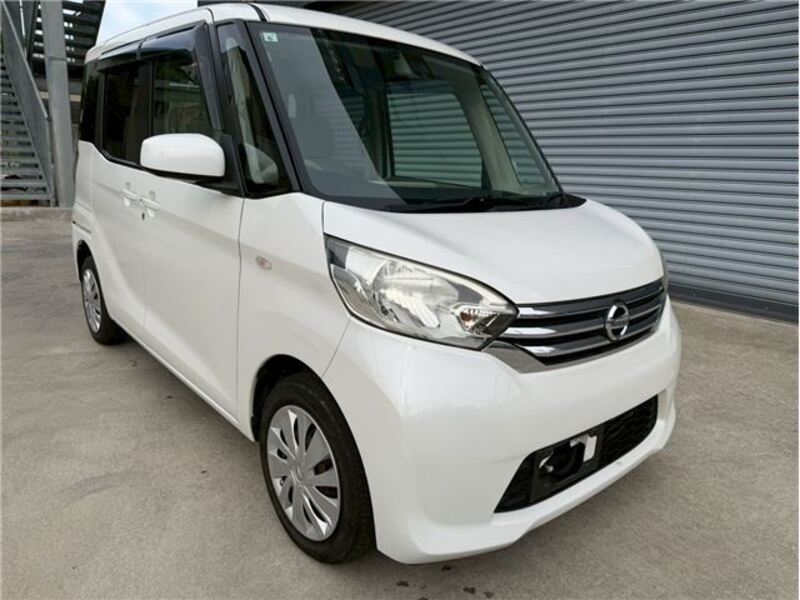 NISSAN DAYZ ROOX
