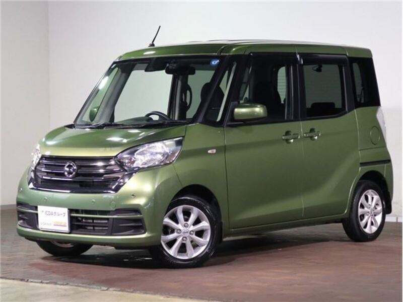 NISSAN DAYZ ROOX