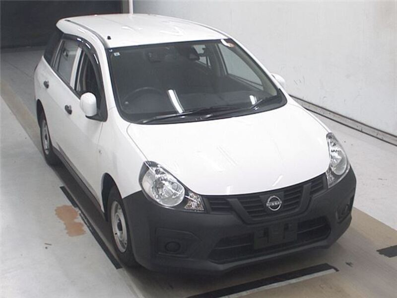 NISSAN AD