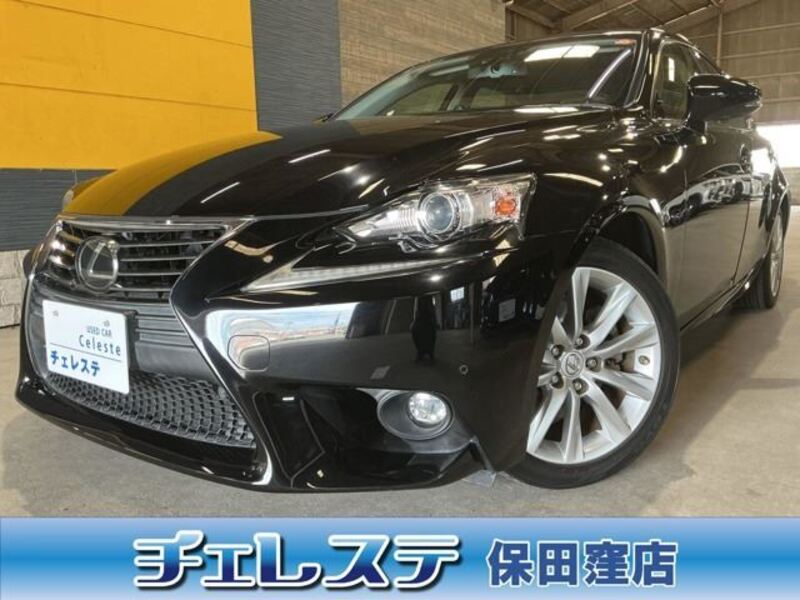 LEXUS IS