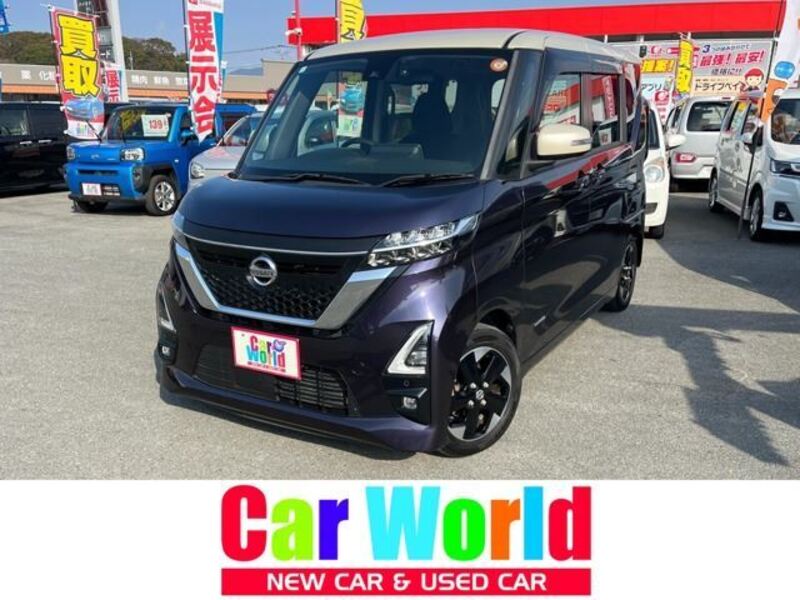 NISSAN ROOX