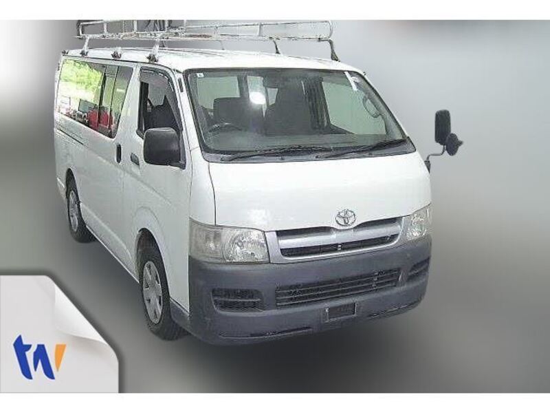 TOYOTA HIACE