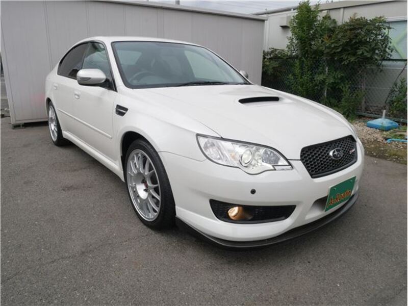 SUBARU LEGACY B4