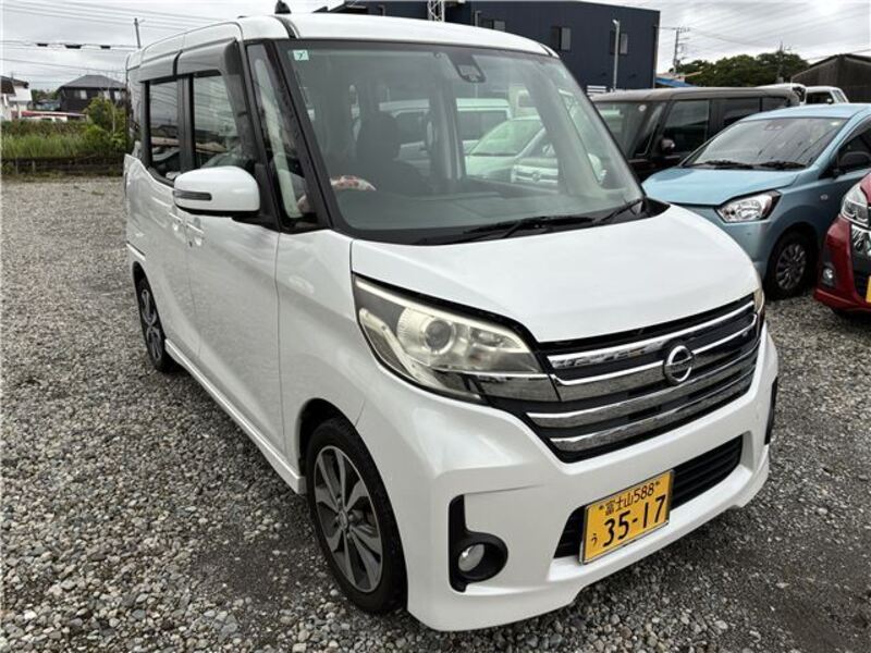 NISSAN DAYZ ROOX