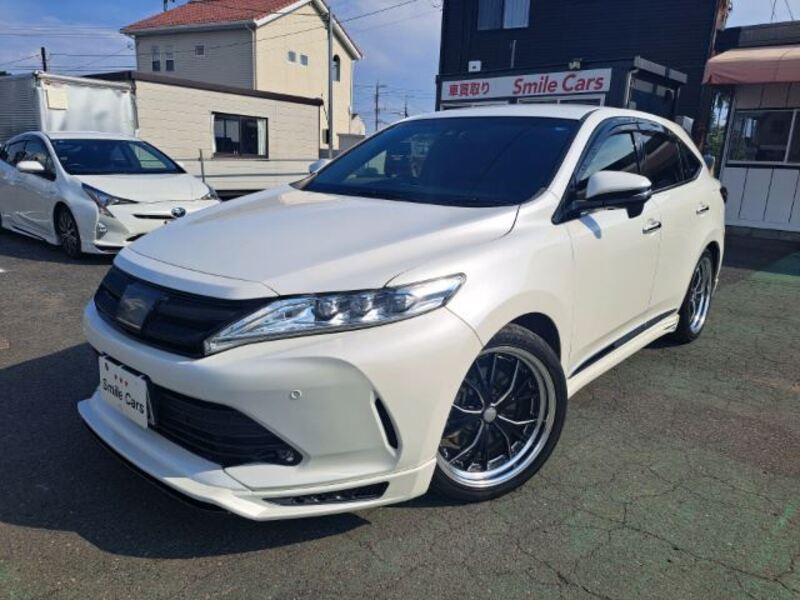 TOYOTA HARRIER