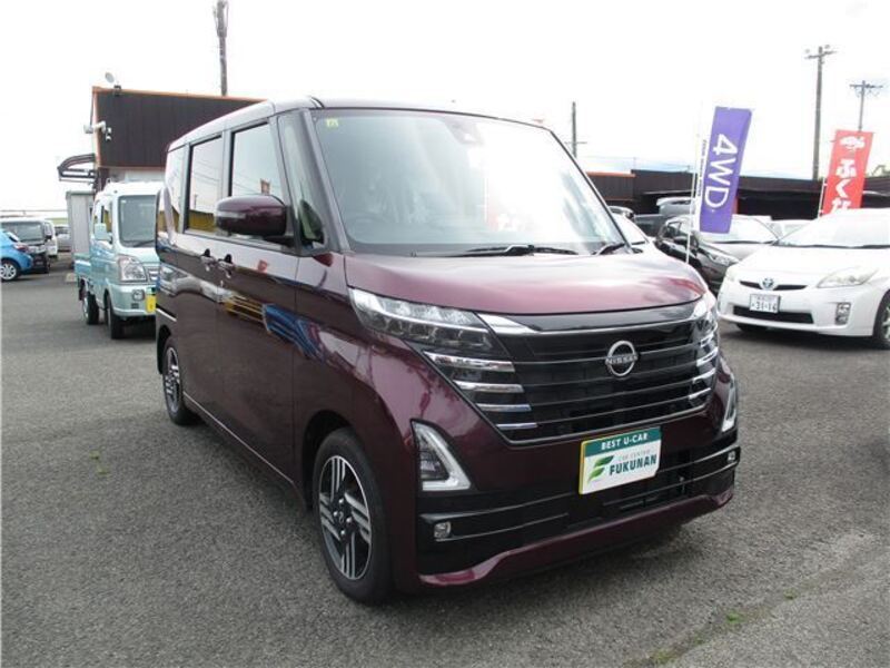 NISSAN ROOX