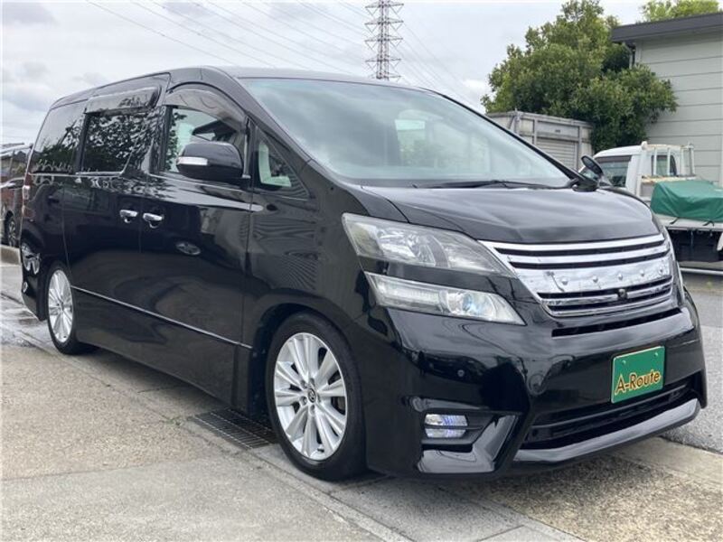 TOYOTA VELLFIRE