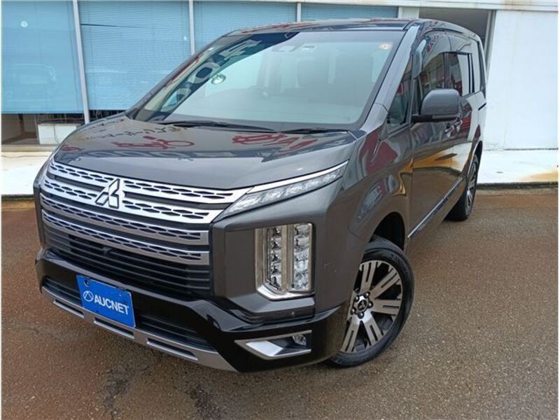 MITSUBISHI DELICA D5