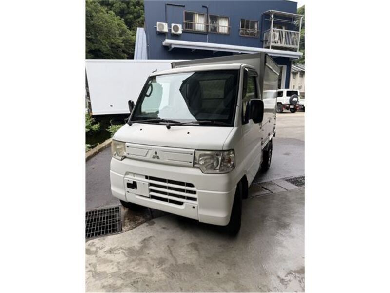 MITSUBISHI MINICAB TRUCK