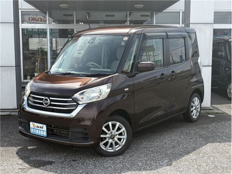 NISSAN DAYZ ROOX
