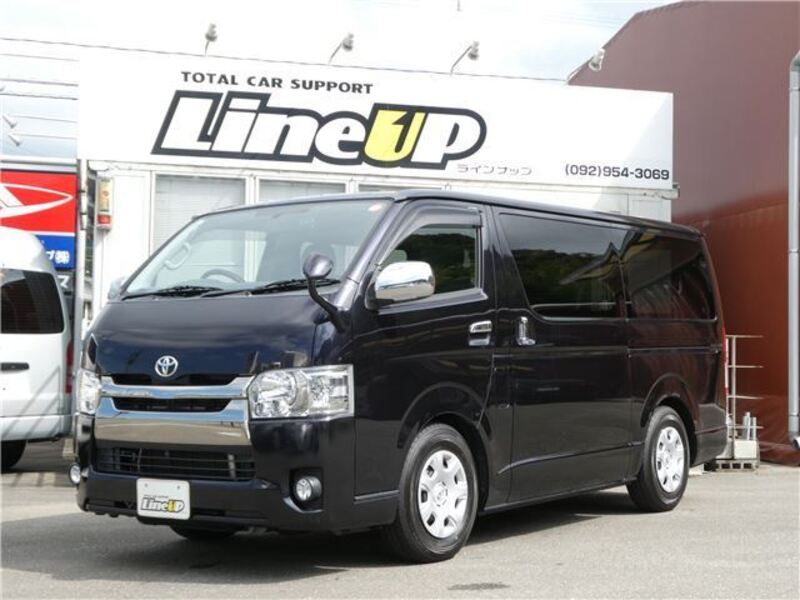 TOYOTA HIACE VAN