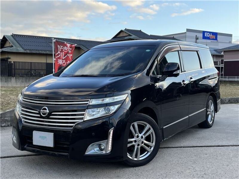 NISSAN ELGRAND