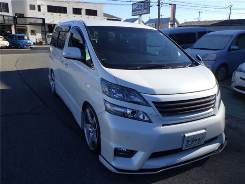 TOYOTA VELLFIRE