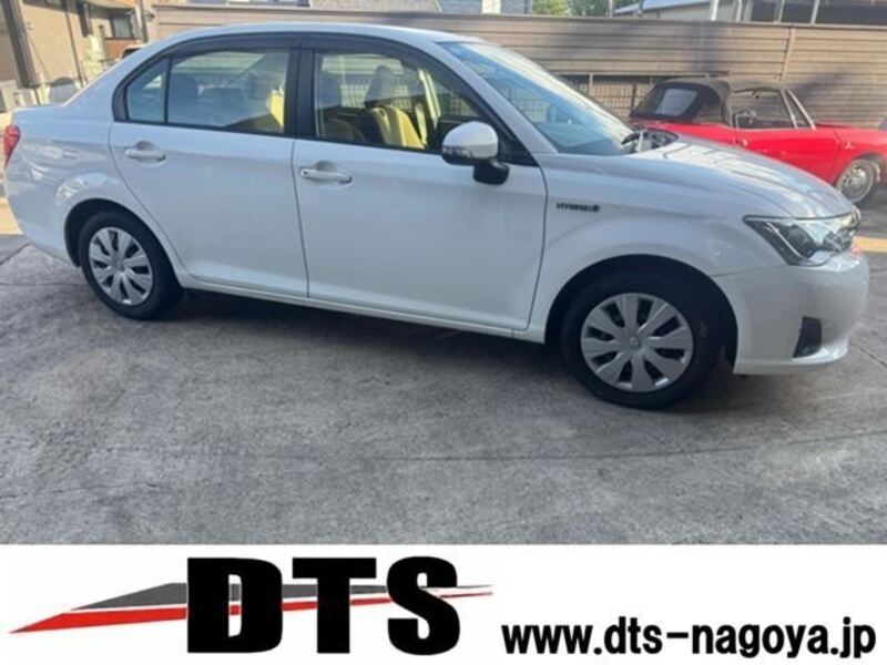 TOYOTA COROLLA AXIO