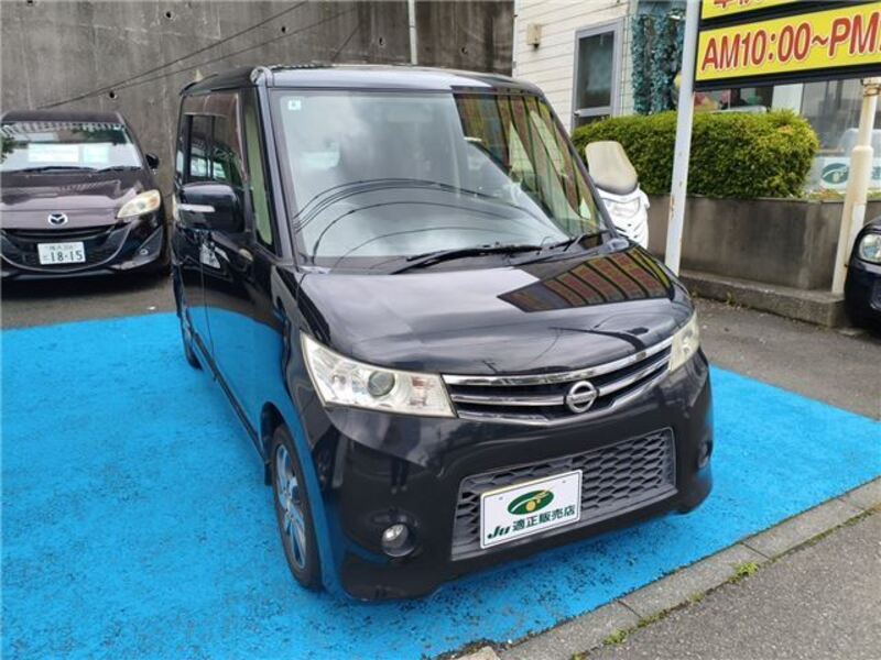 NISSAN ROOX
