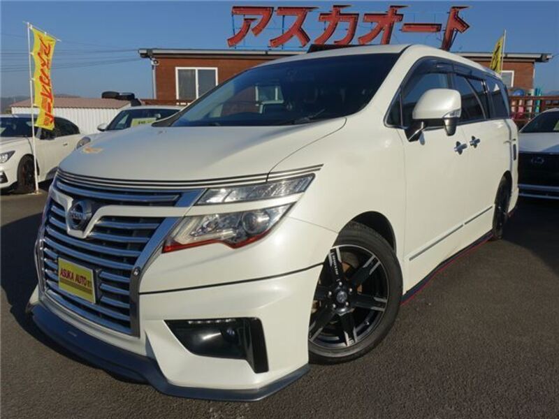 NISSAN ELGRAND