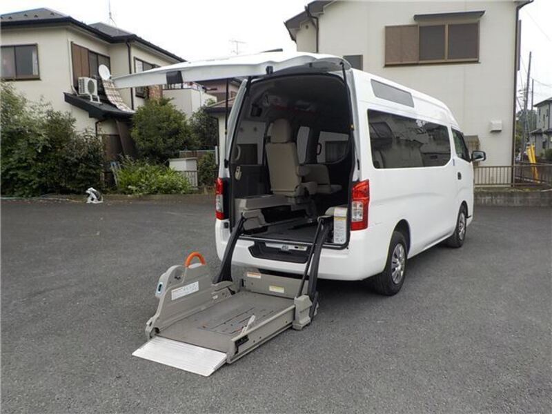 NISSAN NV350 CARAVAN