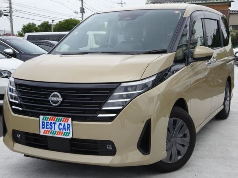 NISSAN SERENA