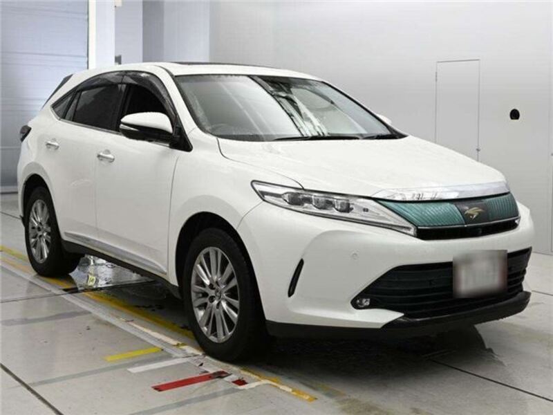 TOYOTA HARRIER