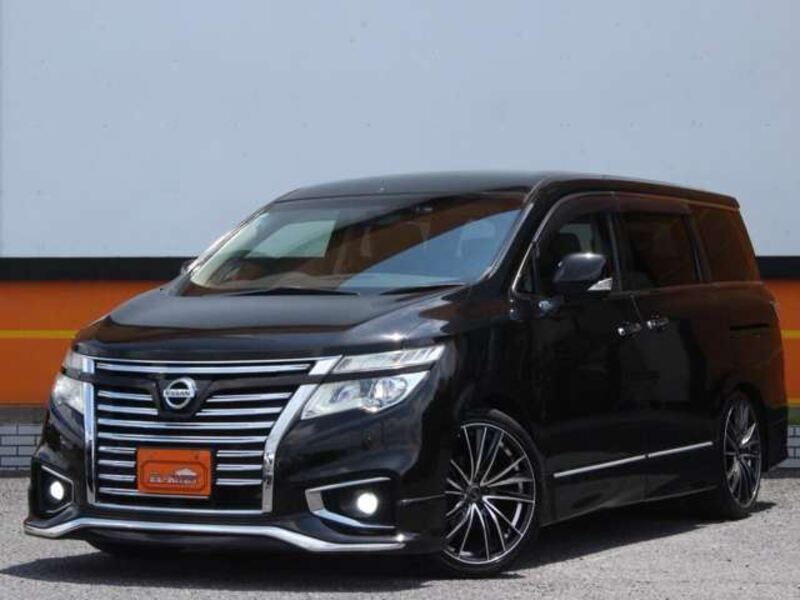 NISSAN ELGRAND