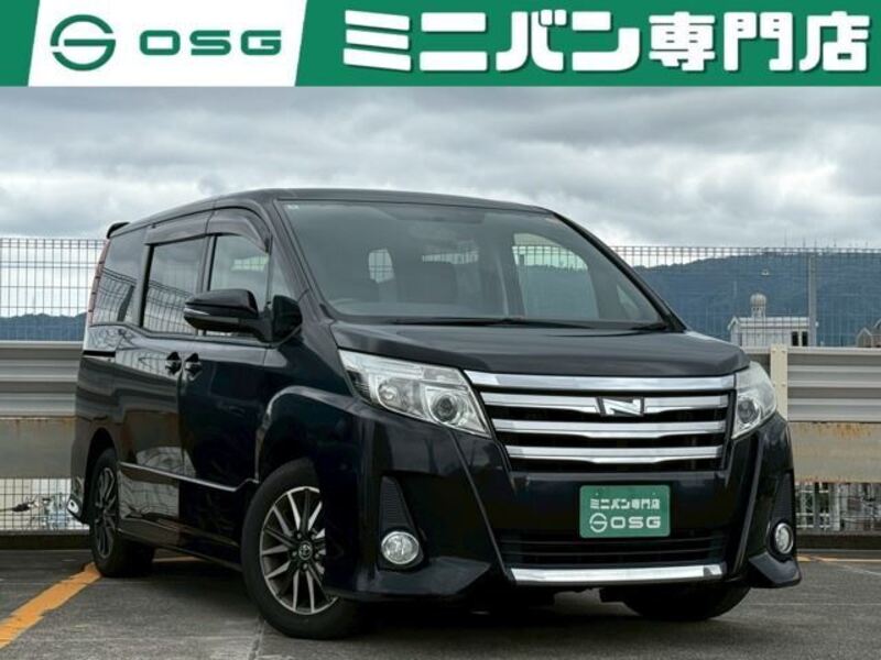 TOYOTA NOAH