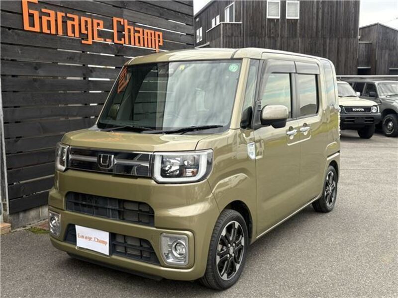 DAIHATSU WAKE