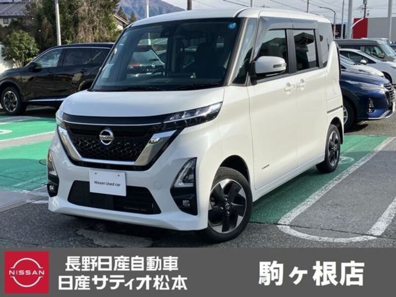 NISSAN ROOX