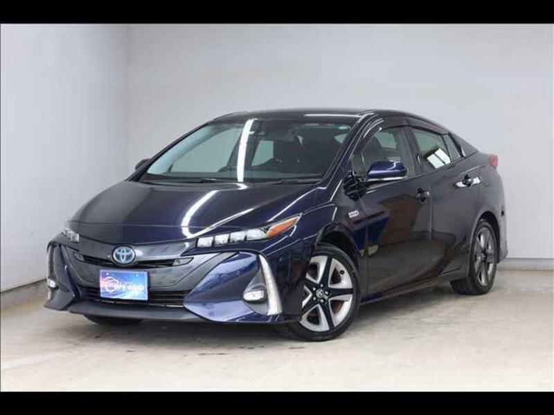 TOYOTA PRIUS PHV