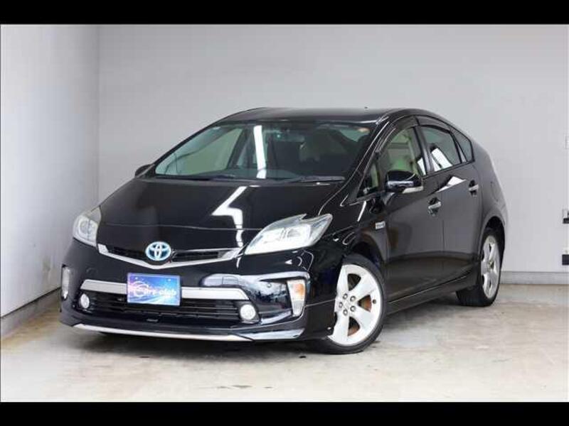 TOYOTA PRIUS PHV