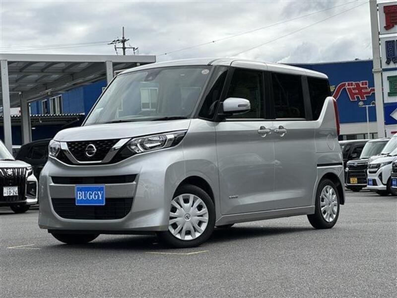 NISSAN ROOX