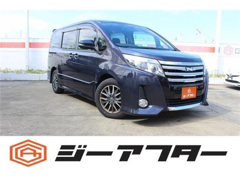 TOYOTA NOAH