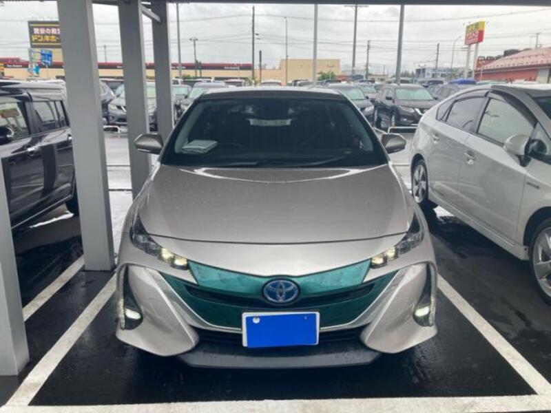 TOYOTA PRIUS PHV