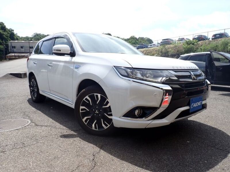 MITSUBISHI OUTLANDER PHEV