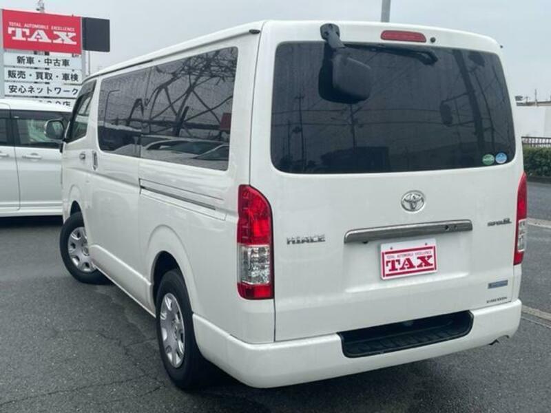 HIACE VAN