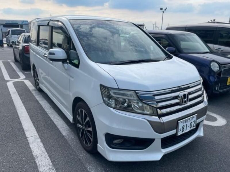 HONDA STEPWAGON SPADA