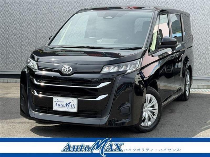 TOYOTA NOAH