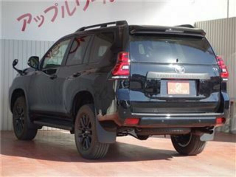 LAND CRUISER PRADO-1