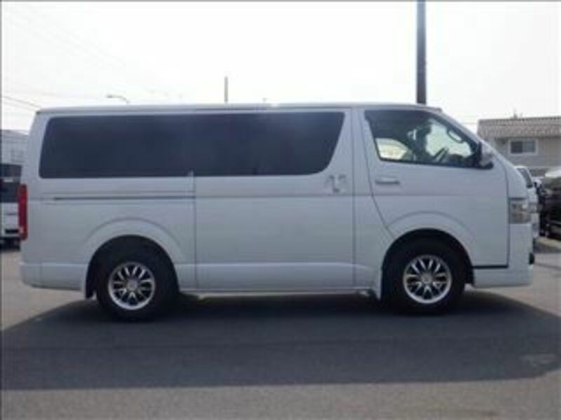 HIACE VAN-11