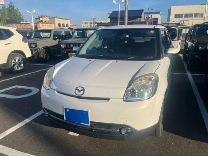 MAZDA VERISA