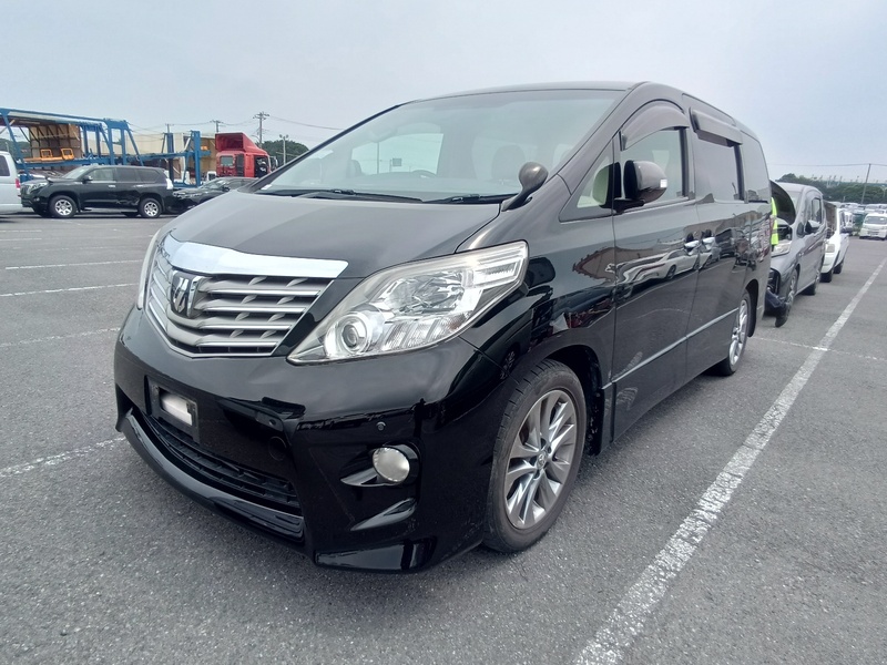 TOYOTA ALPHARD