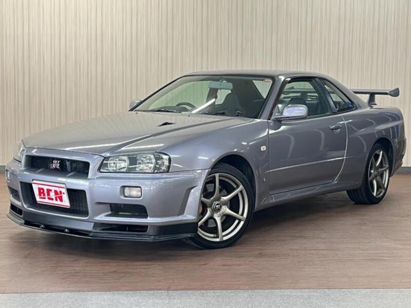 NISSAN SKYLINE