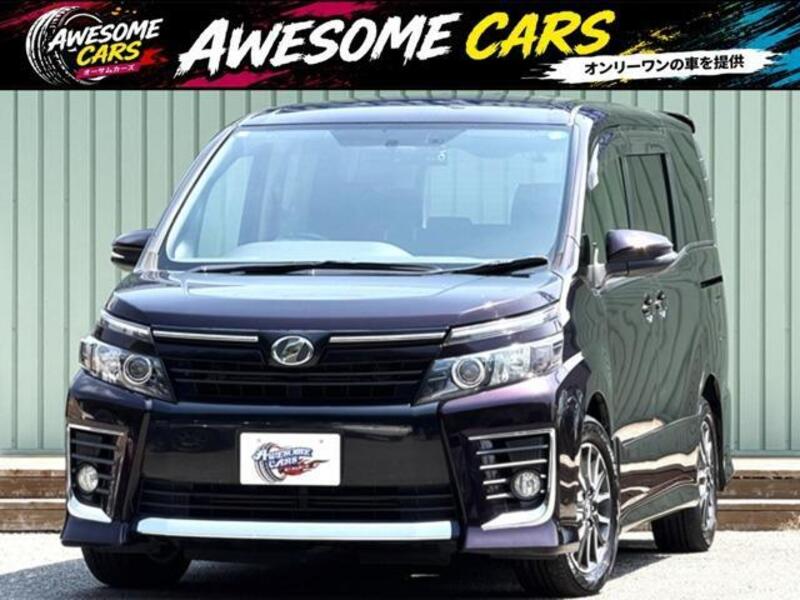 TOYOTA VOXY