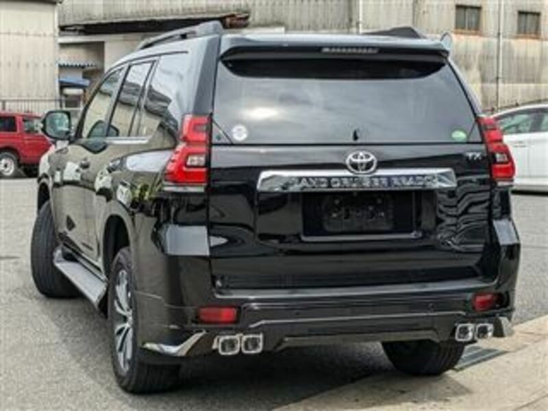 LAND CRUISER PRADO-4