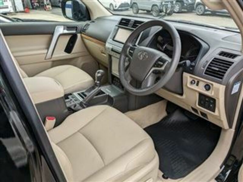 LAND CRUISER PRADO-10