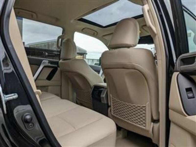 LAND CRUISER PRADO-28