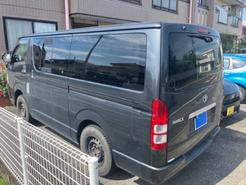 TOYOTA HIACE VAN